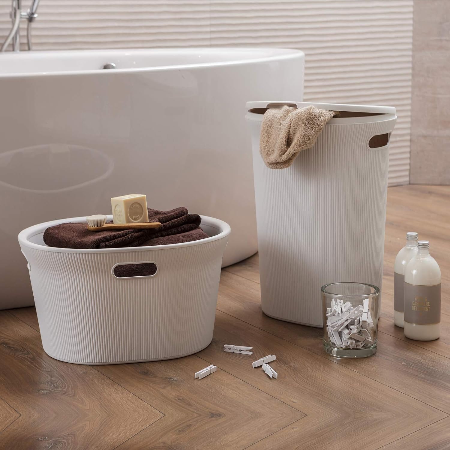 Tatay Baobab Laundry Basket, Capacity 40 L, BPA Free, 41 x 33 x 50 cm | Tatay Baobab Laundry Basket | Capacity 40 Litres | BPA-Free Polypropylene | Lid Included | 41 x 33 x 50 cm, Taupe - Image 5