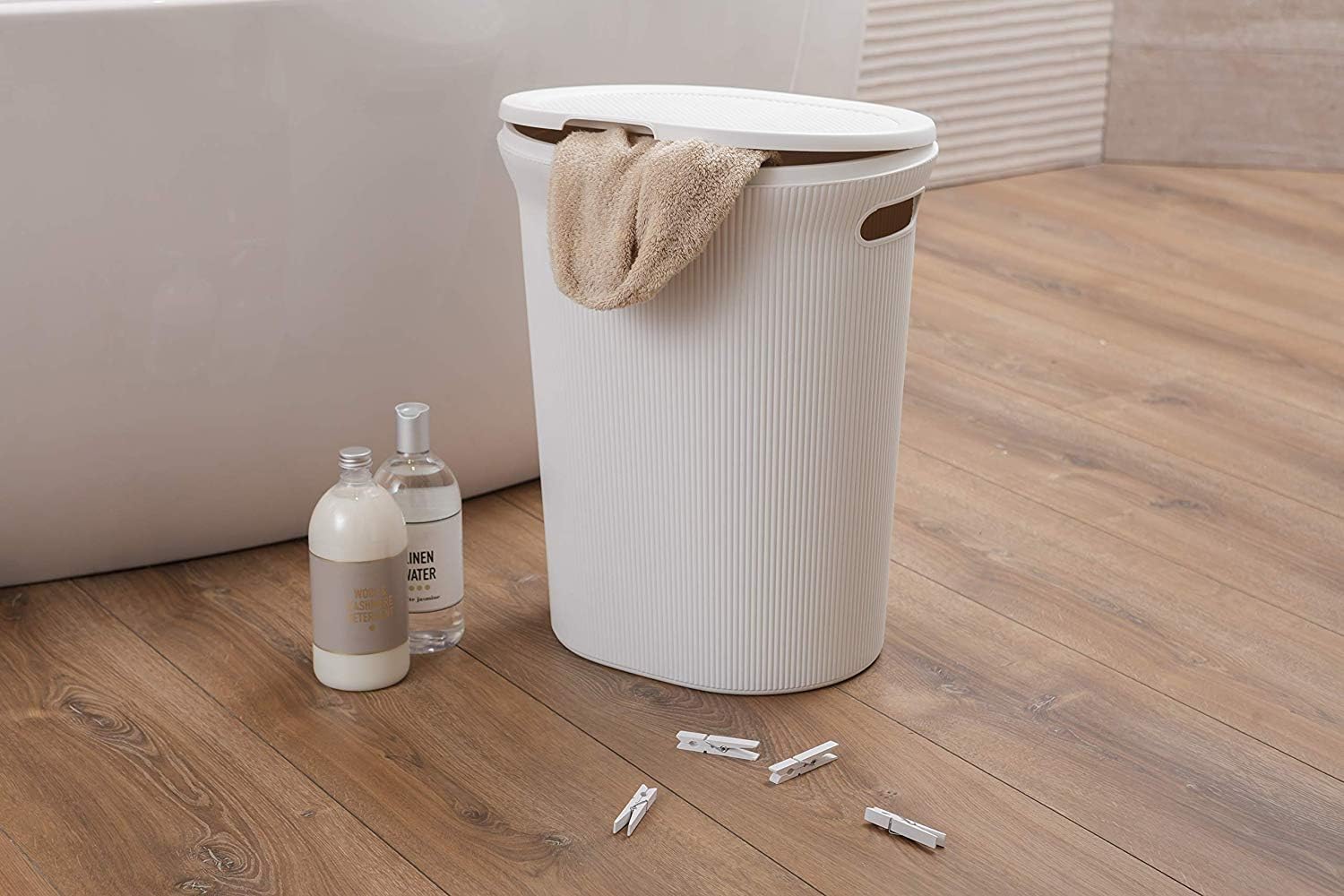 Tatay Baobab Laundry Basket, Capacity 40 L, BPA Free, 41 x 33 x 50 cm | Tatay Baobab Laundry Basket | Capacity 40 Litres | BPA-Free Polypropylene | Lid Included | 41 x 33 x 50 cm, Taupe - Image 6